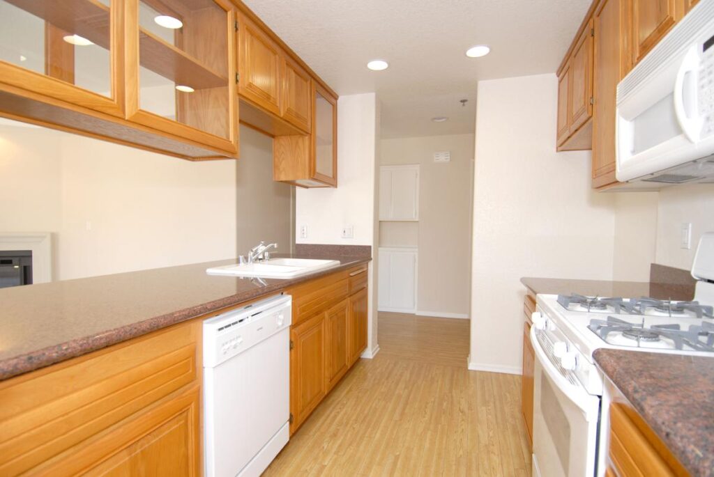 Apartments-in-Sherman-Oaks-CA Kitchens